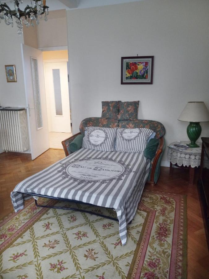 Large 2br Sunny 20 Meter Terrace Parking Shops Nizza